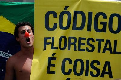 Ambientalistas protestan antes de votación de Código Forestal