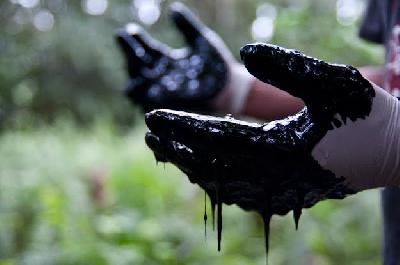 La Corte de La Haya suspendió la sentencia a Chevron a pagar 18.000 millones de dólares por contaminación de la Amazonia